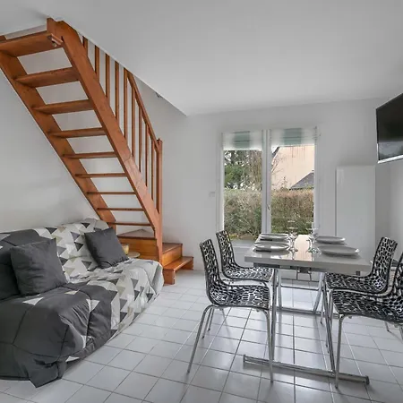 Maison Bord De *
